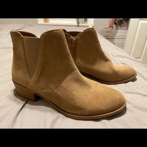 Ankle boots